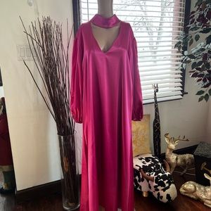 Capture Glamour Customized Embroidered Balloon Sleeve Long Satin Pink Dress O/S
